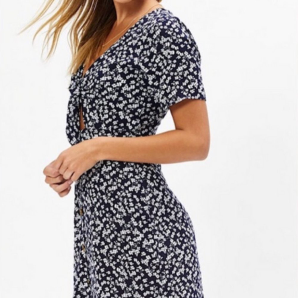 Lottie Moss Short Sleeve Dress With Keyhole, NWT